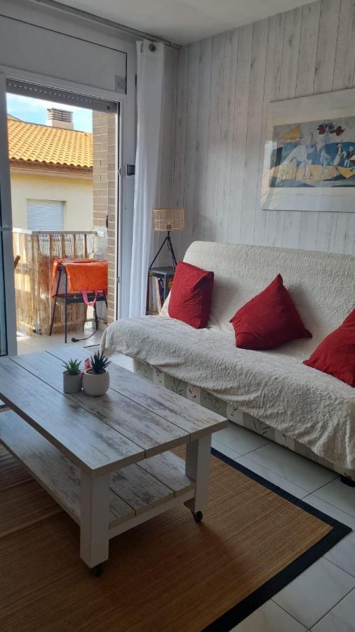 Lovely One Bedroom With Balcony Roses Dış mekan fotoğraf